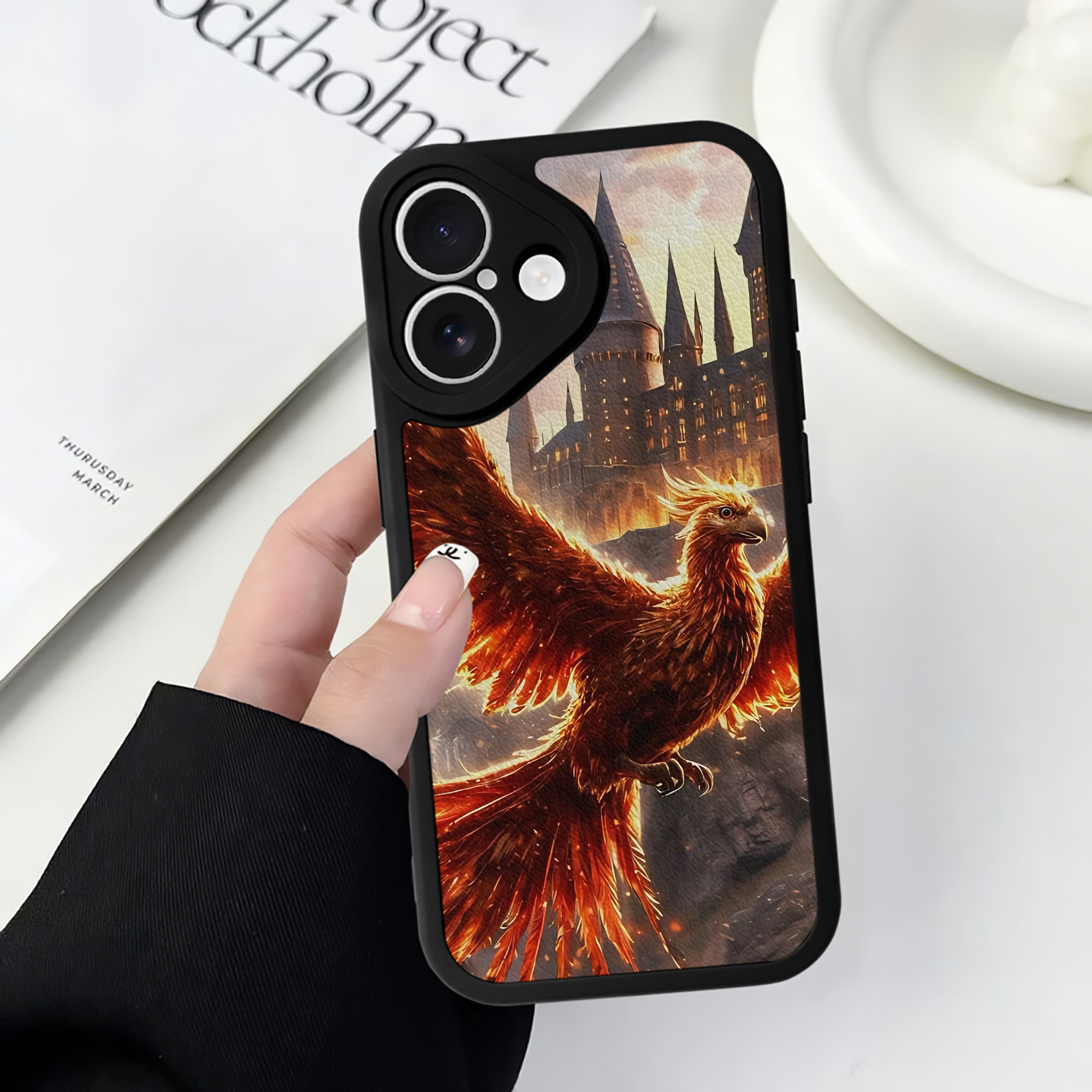 （画像用） Harry Potter ハリー・ポッターシリーズ 【iPhone 16シリーズ対応】シリコンスマホケース（レザー調） 材質：シリコン